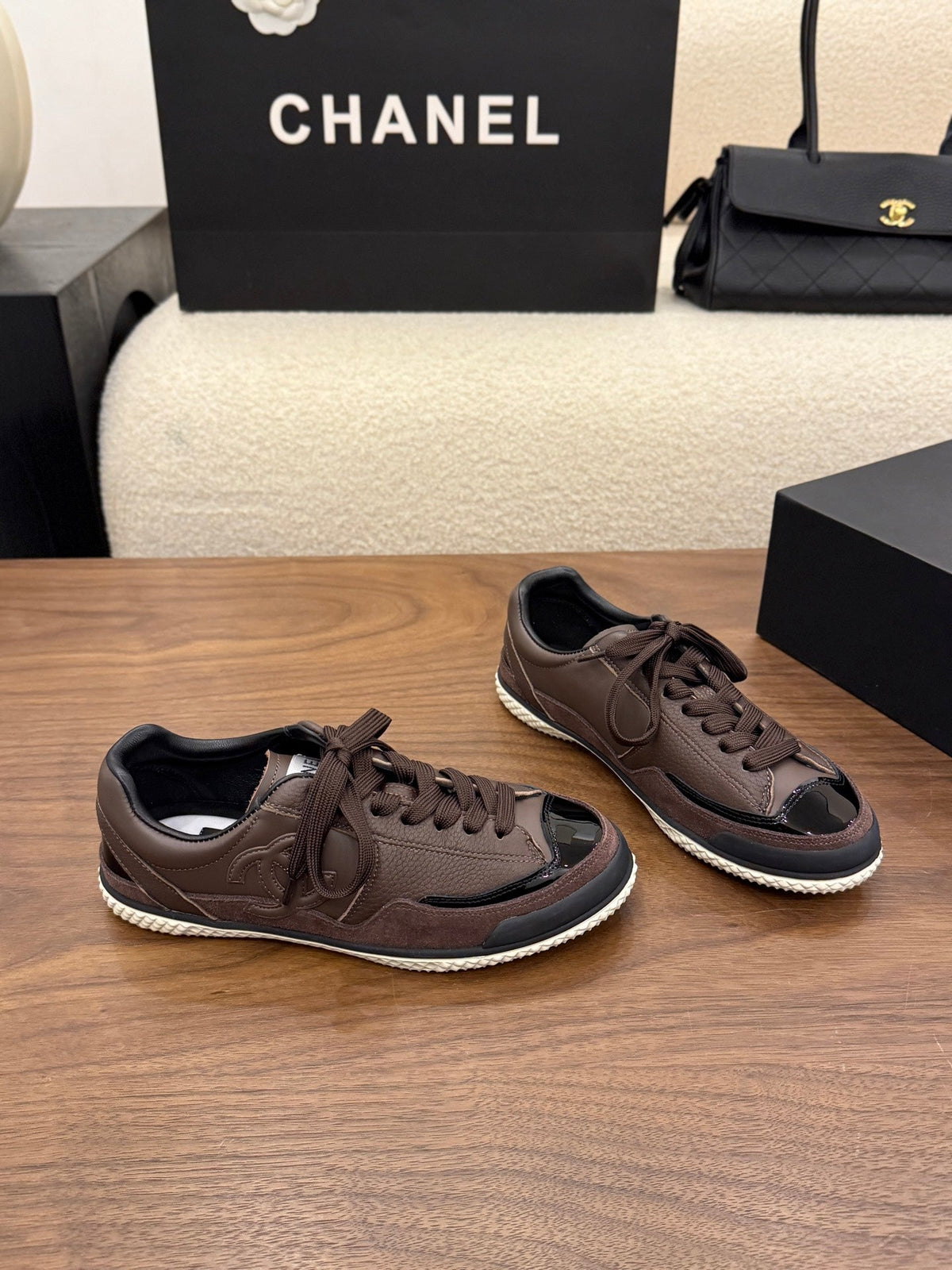 Chanel 2026 Low-Top Sneakers Cowhide 173100