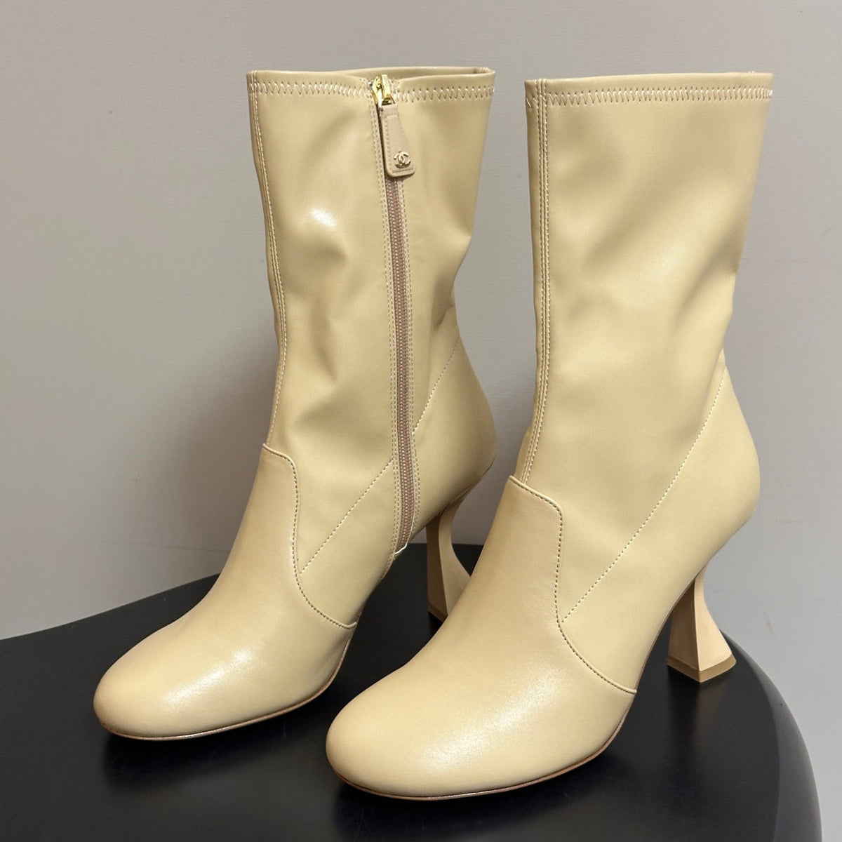 Chanel 2026 Round Toe Ankle Boots 95mm Leather 185662