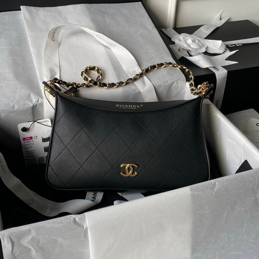 Chanel 2026 Quilted Hobo Shoulder Bag 23cm Suede Leather 407461