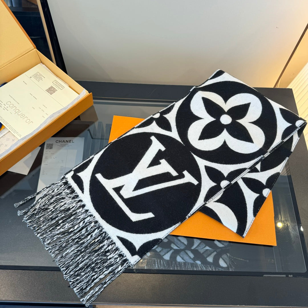 LV 25 Scarf 186cm Black White Wool 293490