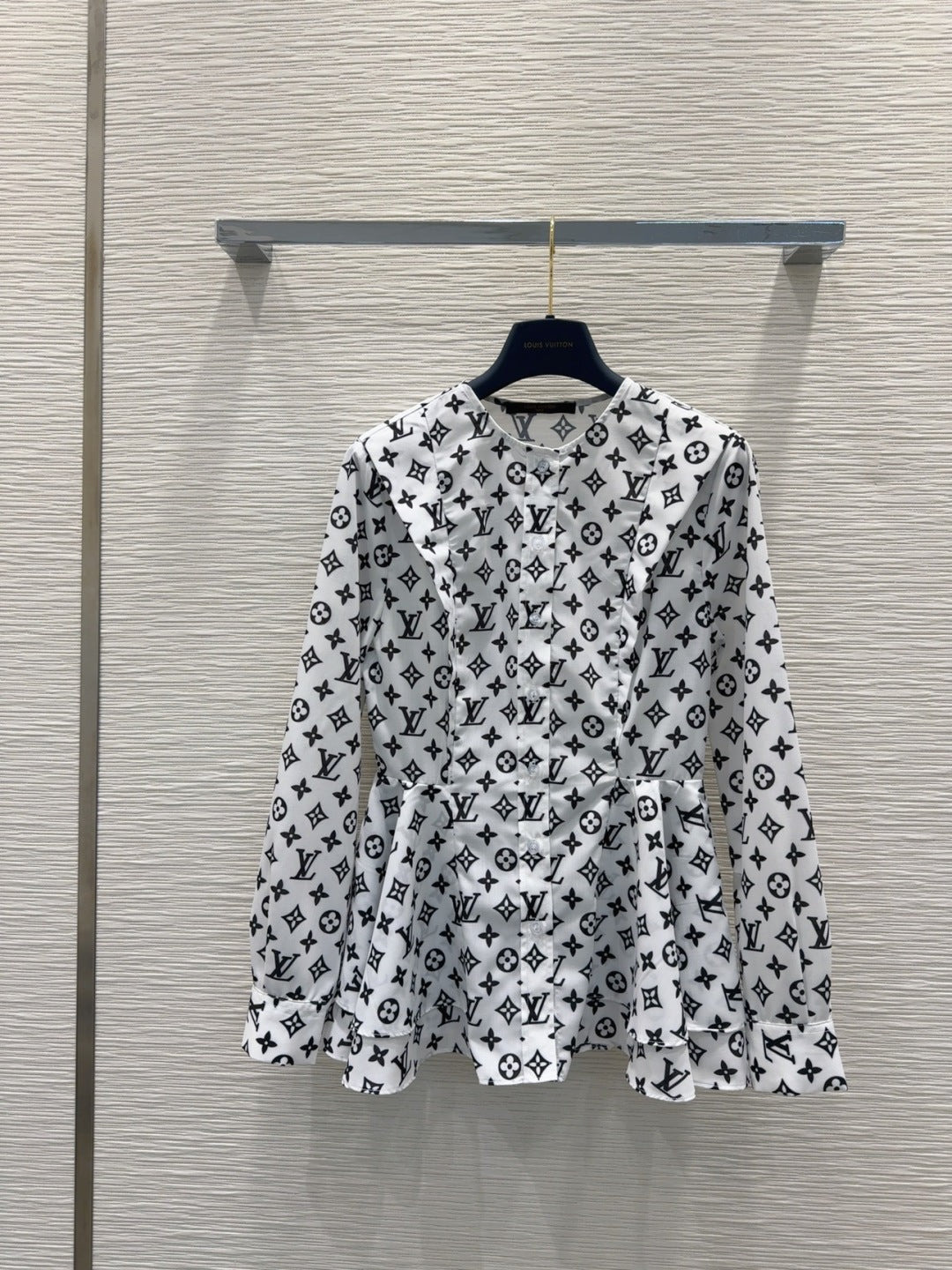 LV 25 Luxurious Advanced Shirt White Blue Polyester