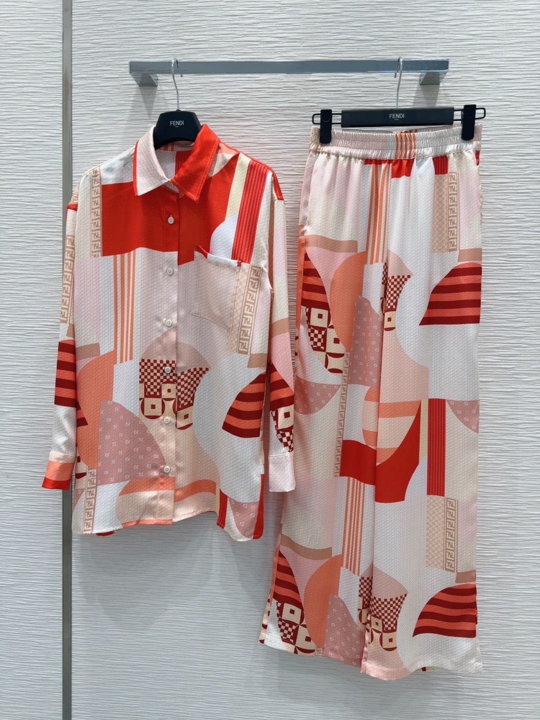 Fendi 25 Suit Red Polyester Fiber
