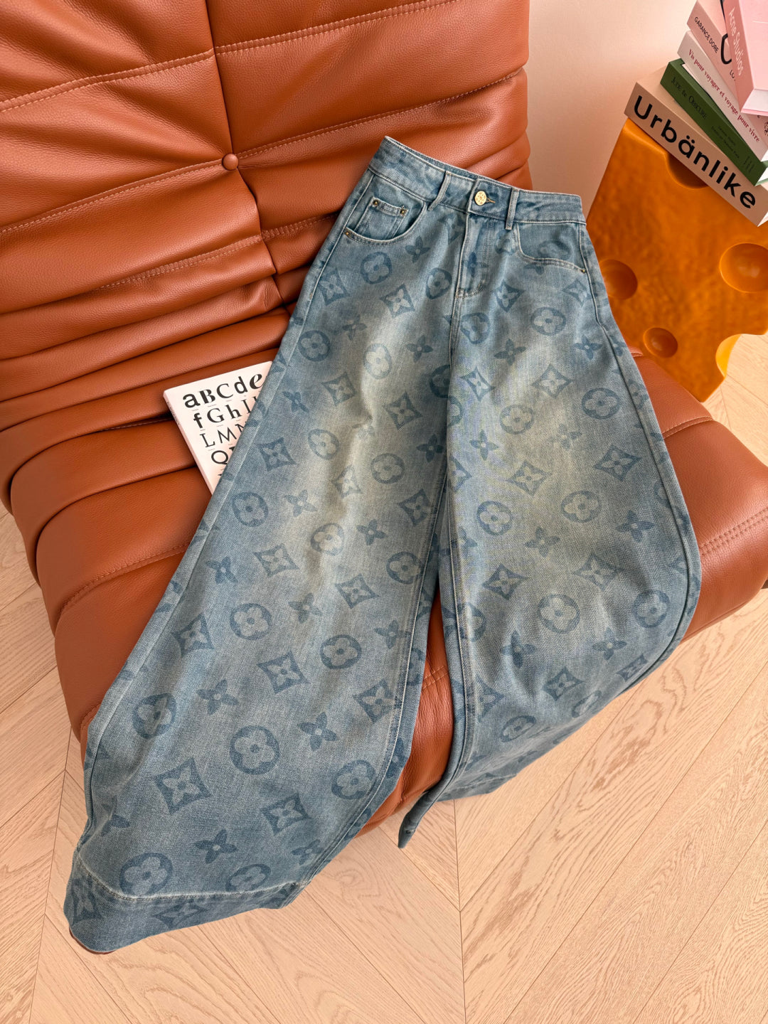 LV 25  Classic Monogram Pattern Wide-Leg Jeans Cotton