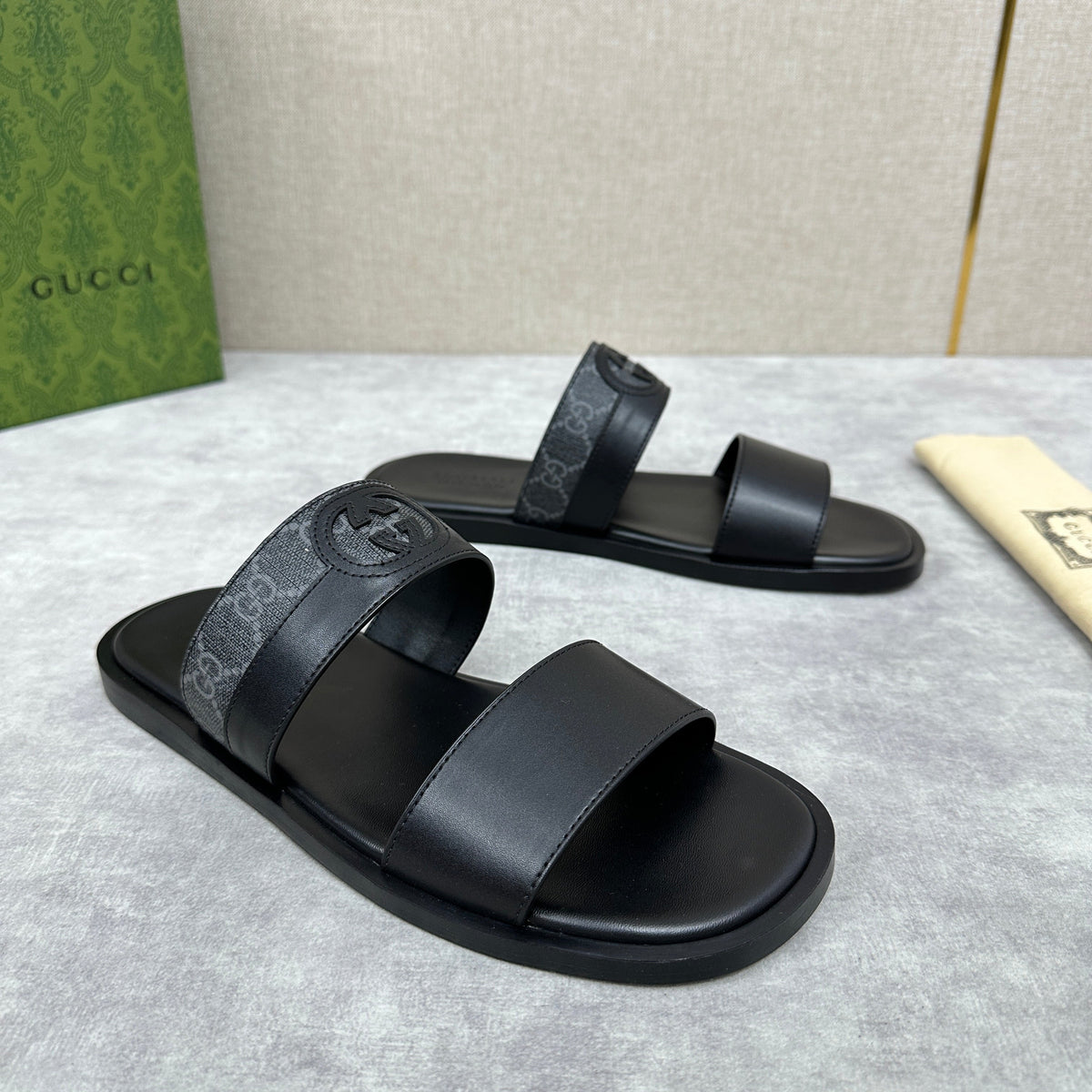 GG Men's Slide Black Canvas Cowhide 542947