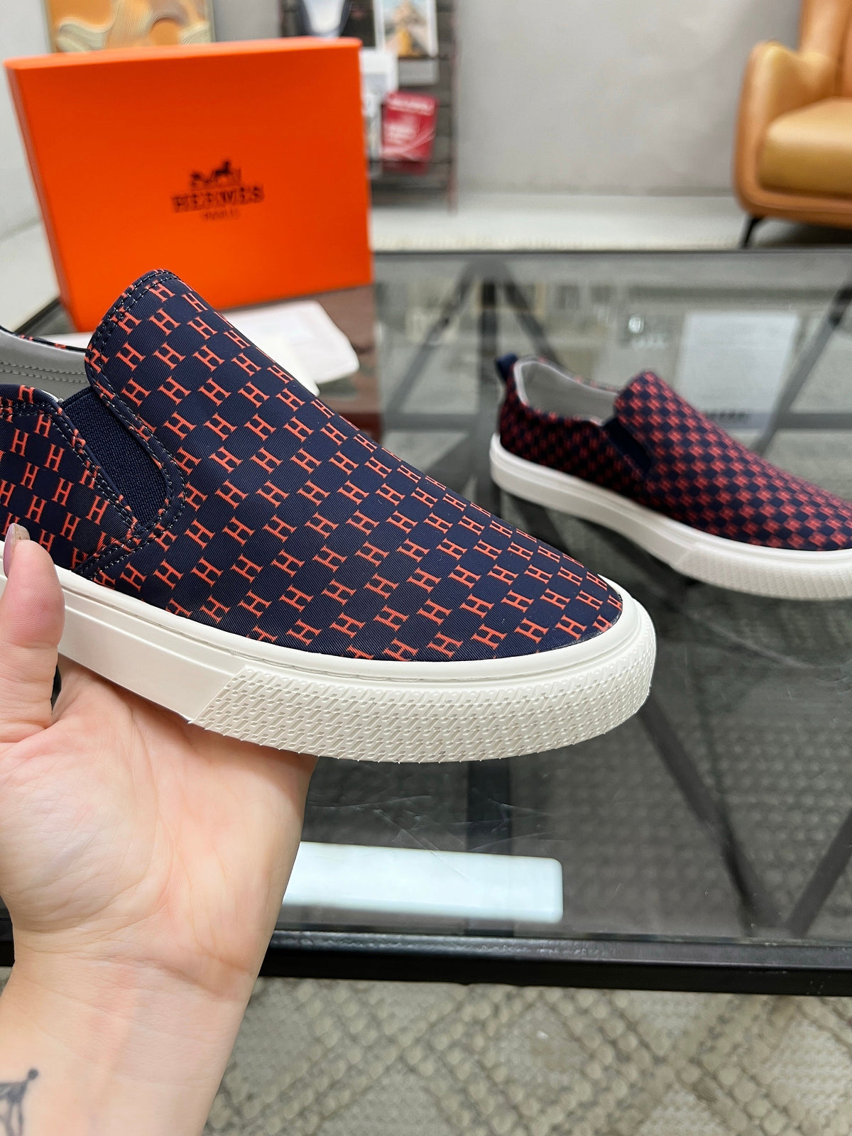 HM Men's Lucky Slip-on Blue Red Printed Fabric 741688