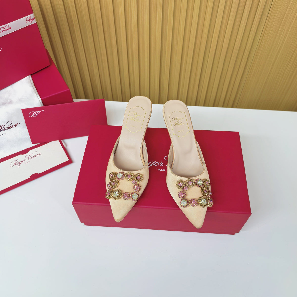 Viv Diamond Mules Champagne Silk 247392