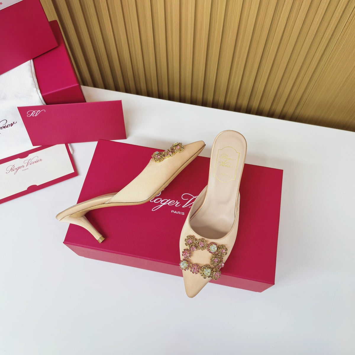 Viv Diamond Mules Champagne Silk 247392
