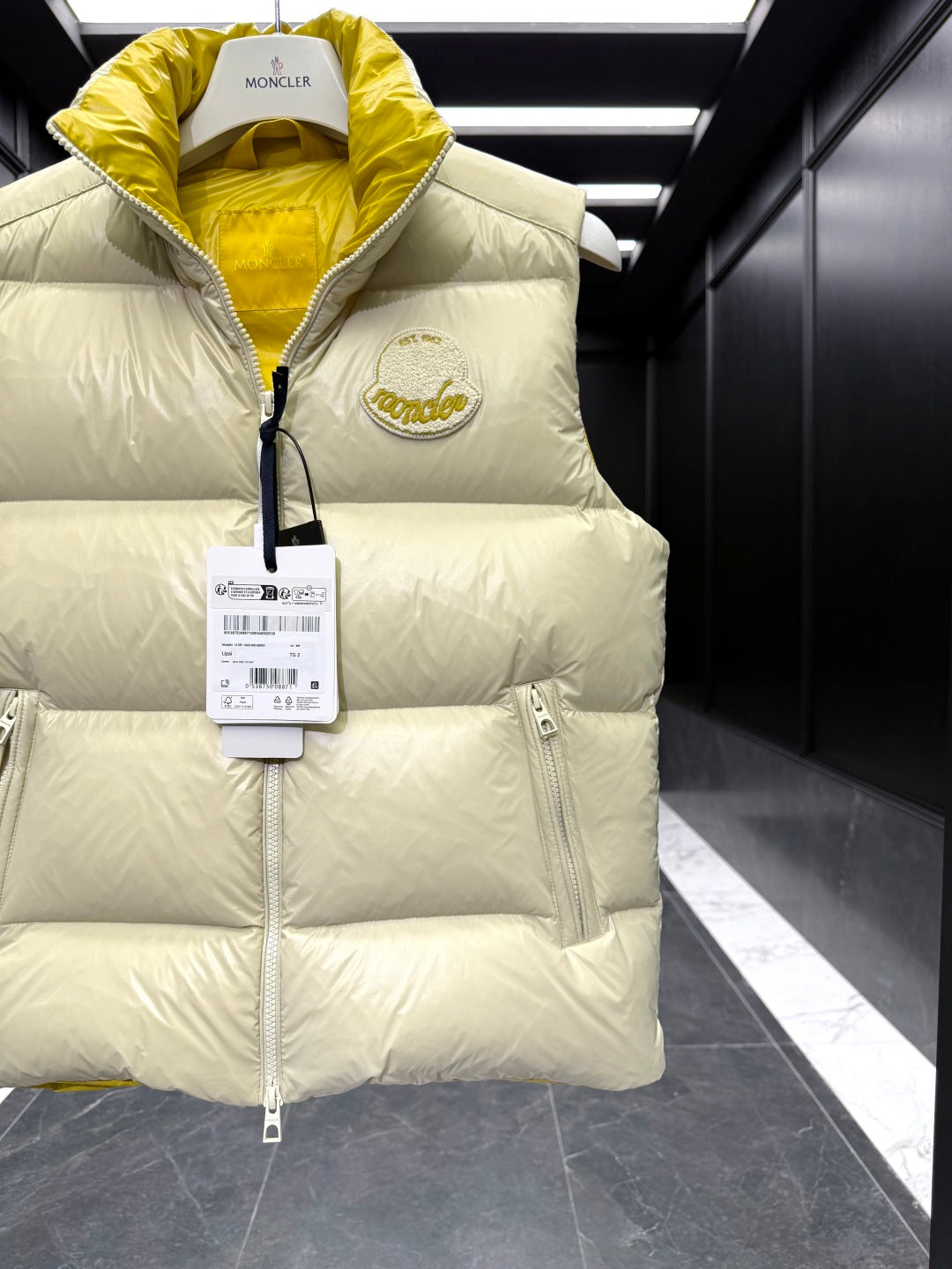 MC 2025 Vest Light Yellow Polyester