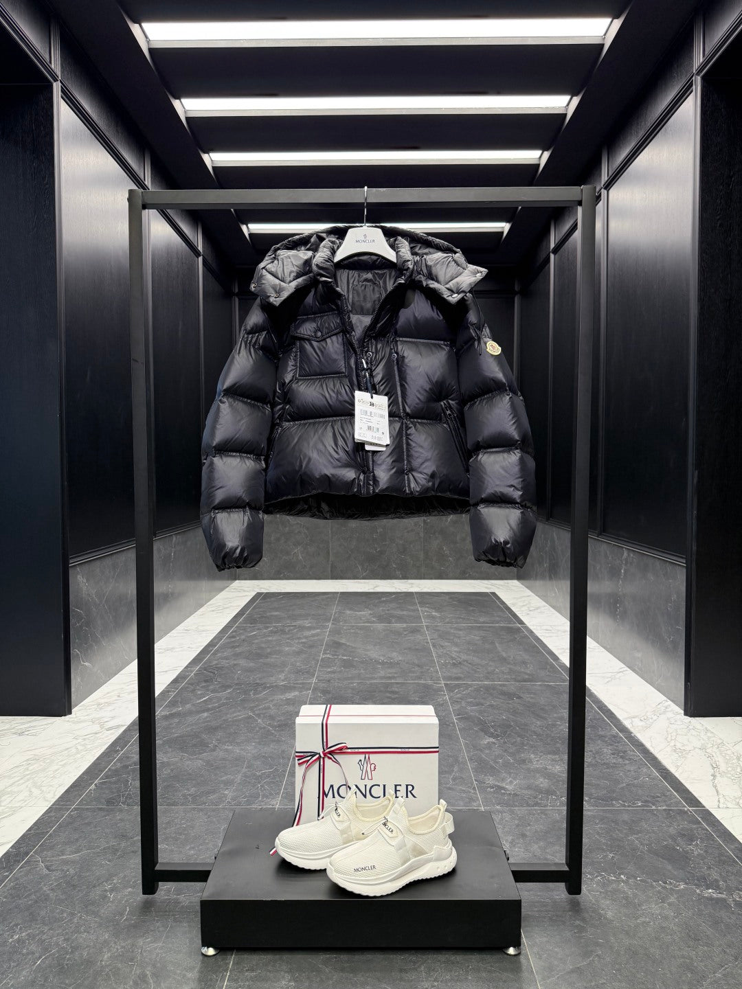 MC 2025 Short Down Jacket Black Polyester
