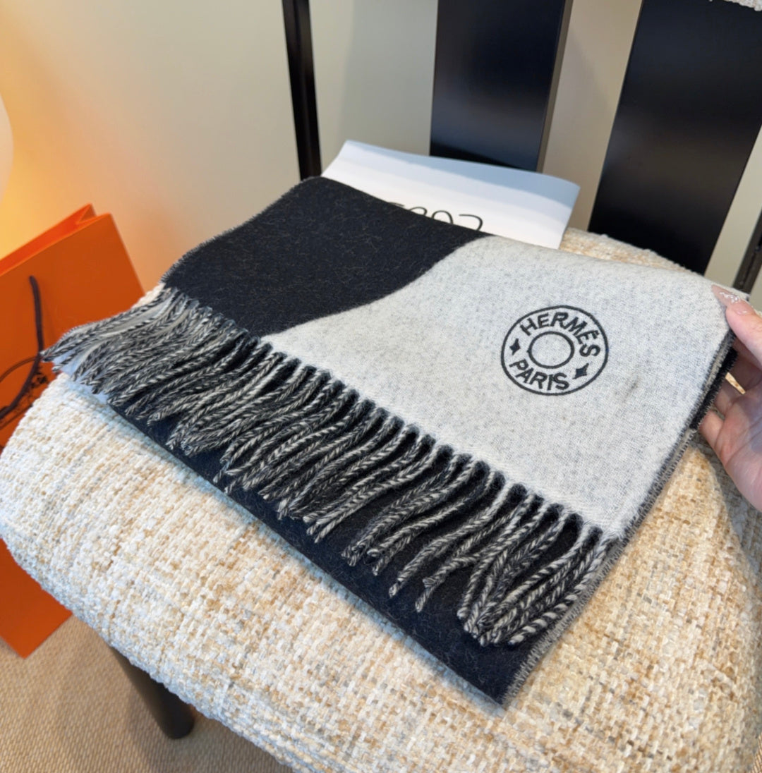 HM Scarf 190 CM Black Gray Wool 969500