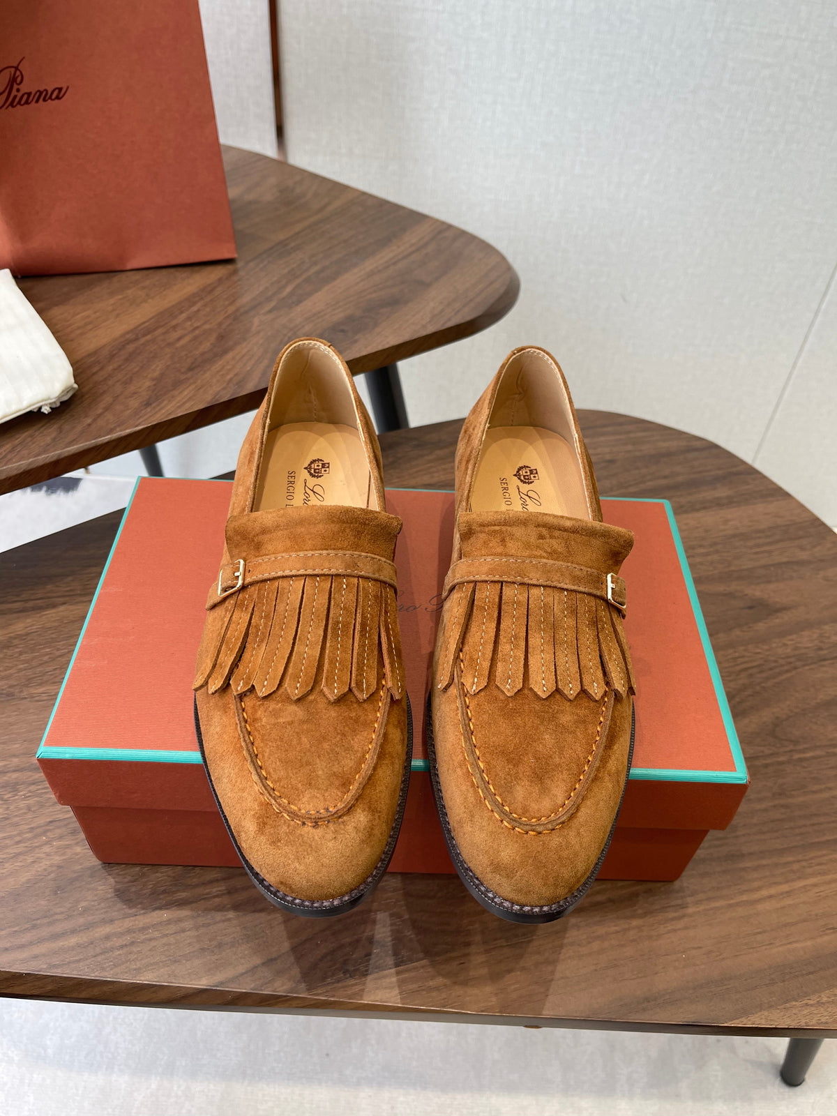 LP 26SS Loafers Camel Suede 579617