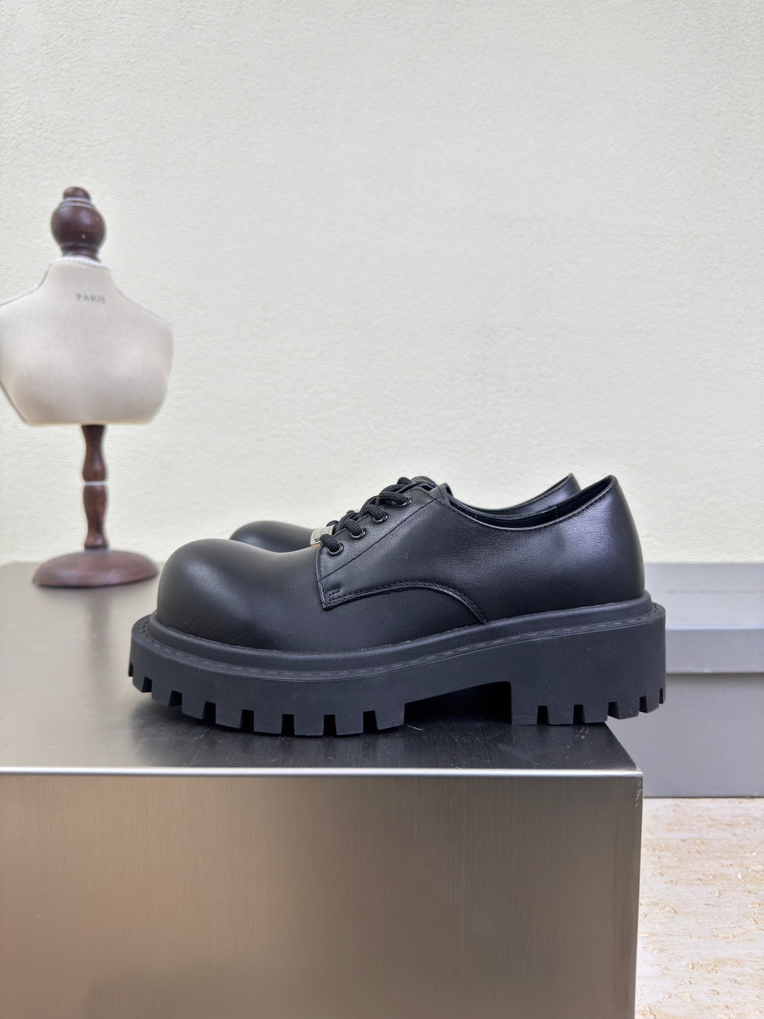 STOMPER DERBY IN BLACK SOFT LAMBSKIN