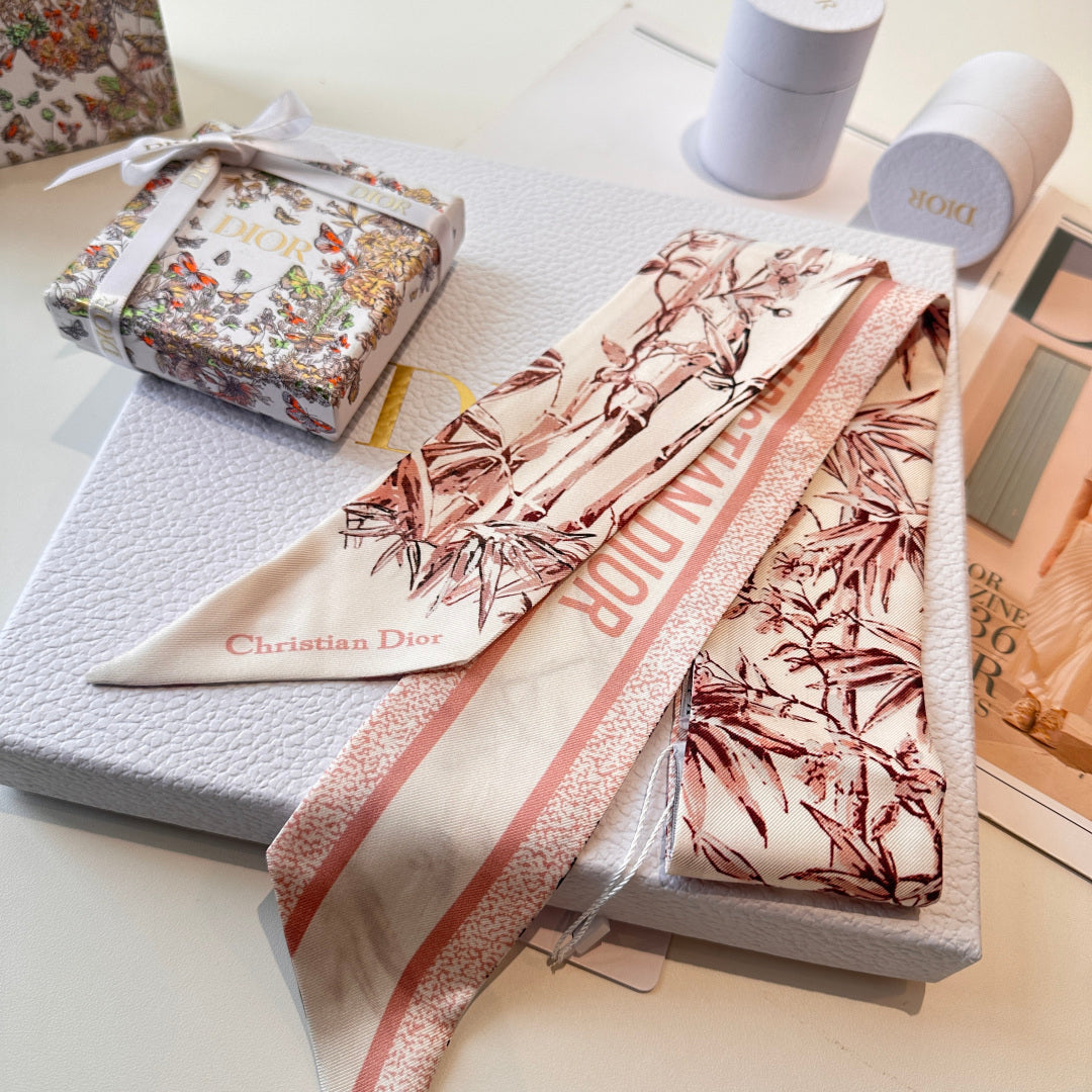 CD Twilly Mini Scarf 105cm Light Pink Mulberry Silk 924765
