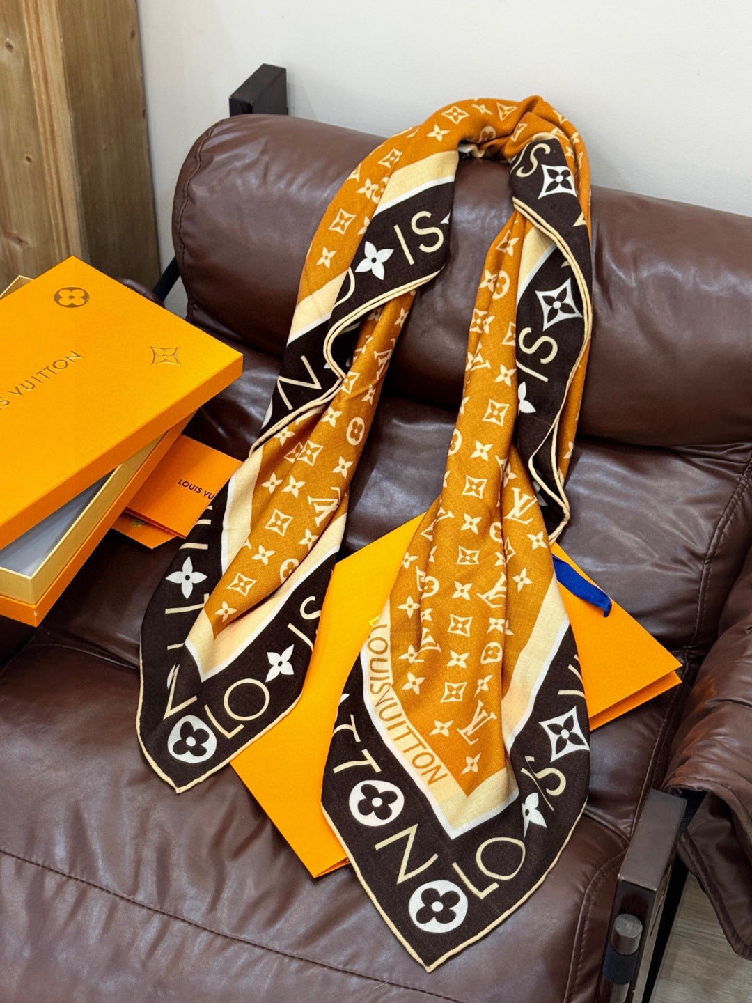 LV Velvet Square Scarf 135cm Camel Black Cashmere 970945