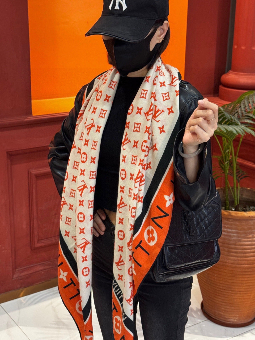 LV Velvet Square Scarf 135cm White Orange Cashmere 970947