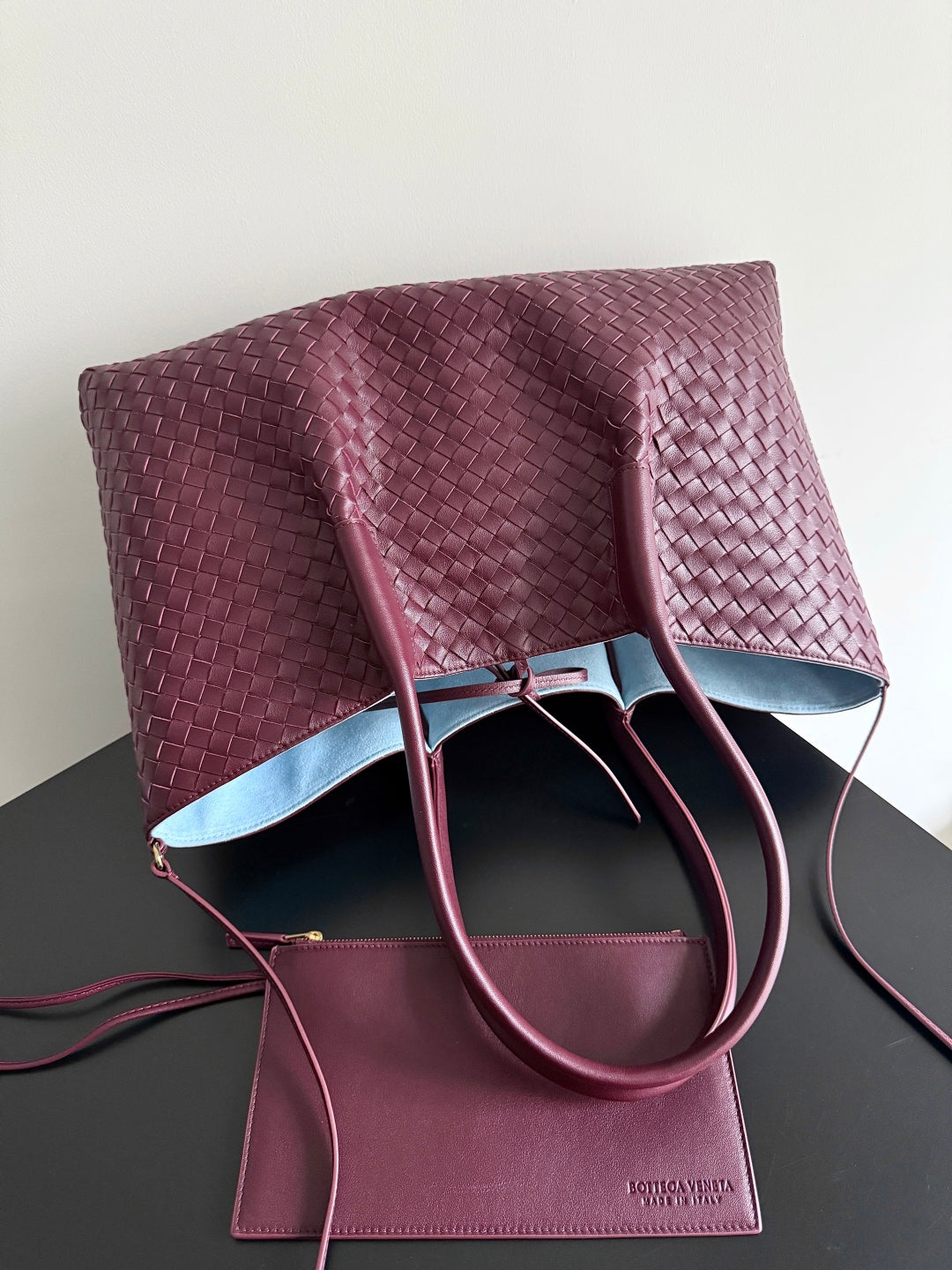 BV Pinacoteca 43cm Bag Burgundy Blue Leather Suede 242991