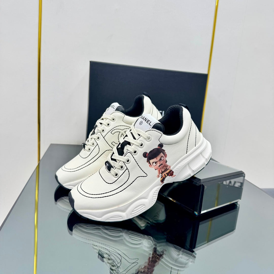 CC Sneaker White with Sticker Cowhide 238629