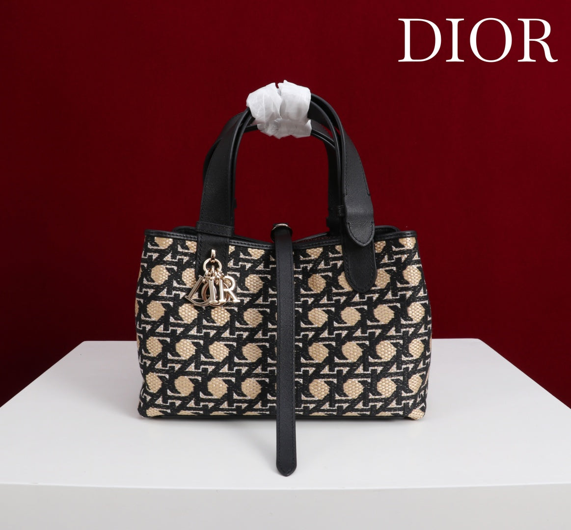 CD Toujours Small Bag 23 Diamond Black Beige Leather  280283
