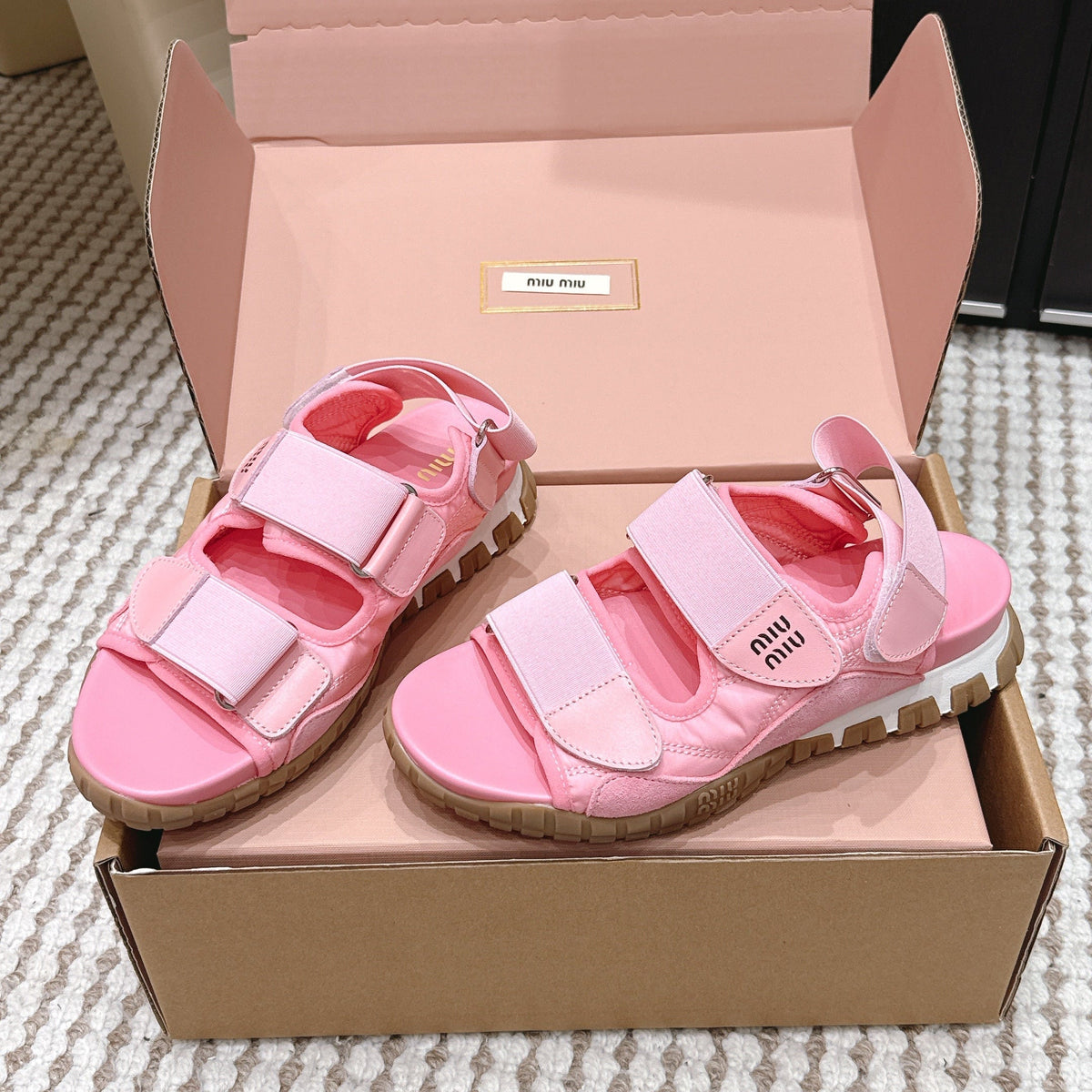 MIU 26 Platform Sandals Pink Leather 632333