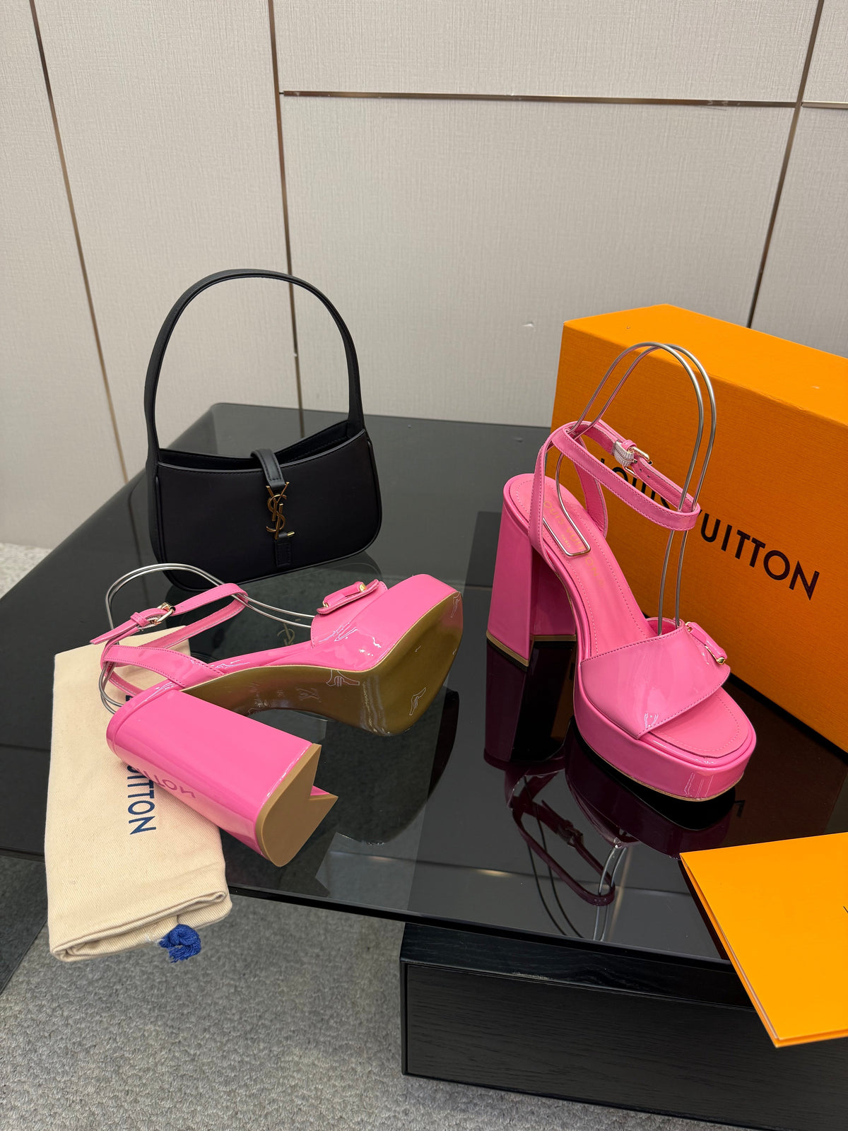 LV 26ss Platform Sandals 110 Pink Patent Leather 629617