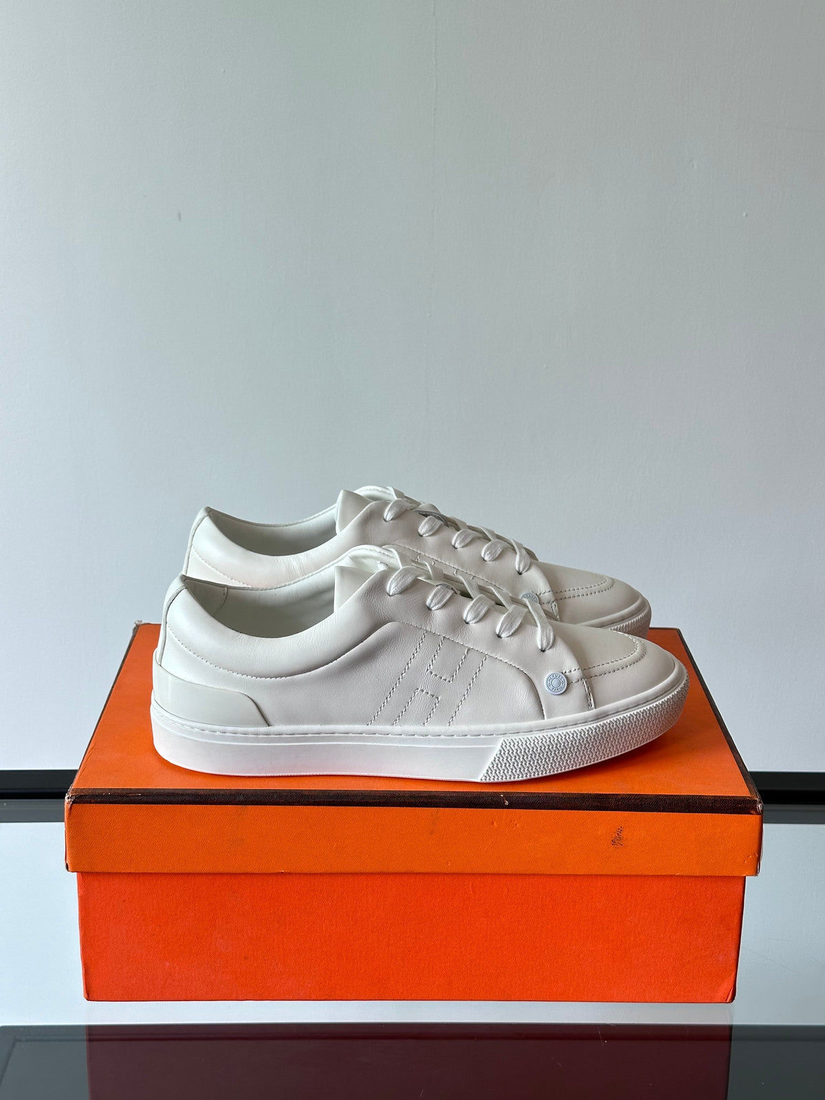 HM Sneaker White Calfskin 523027