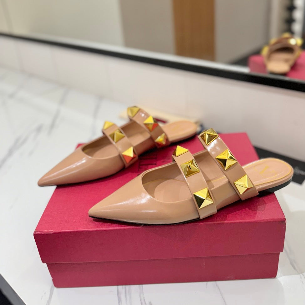 VT Rockstud Mule Nude Gold Cowhide 351949