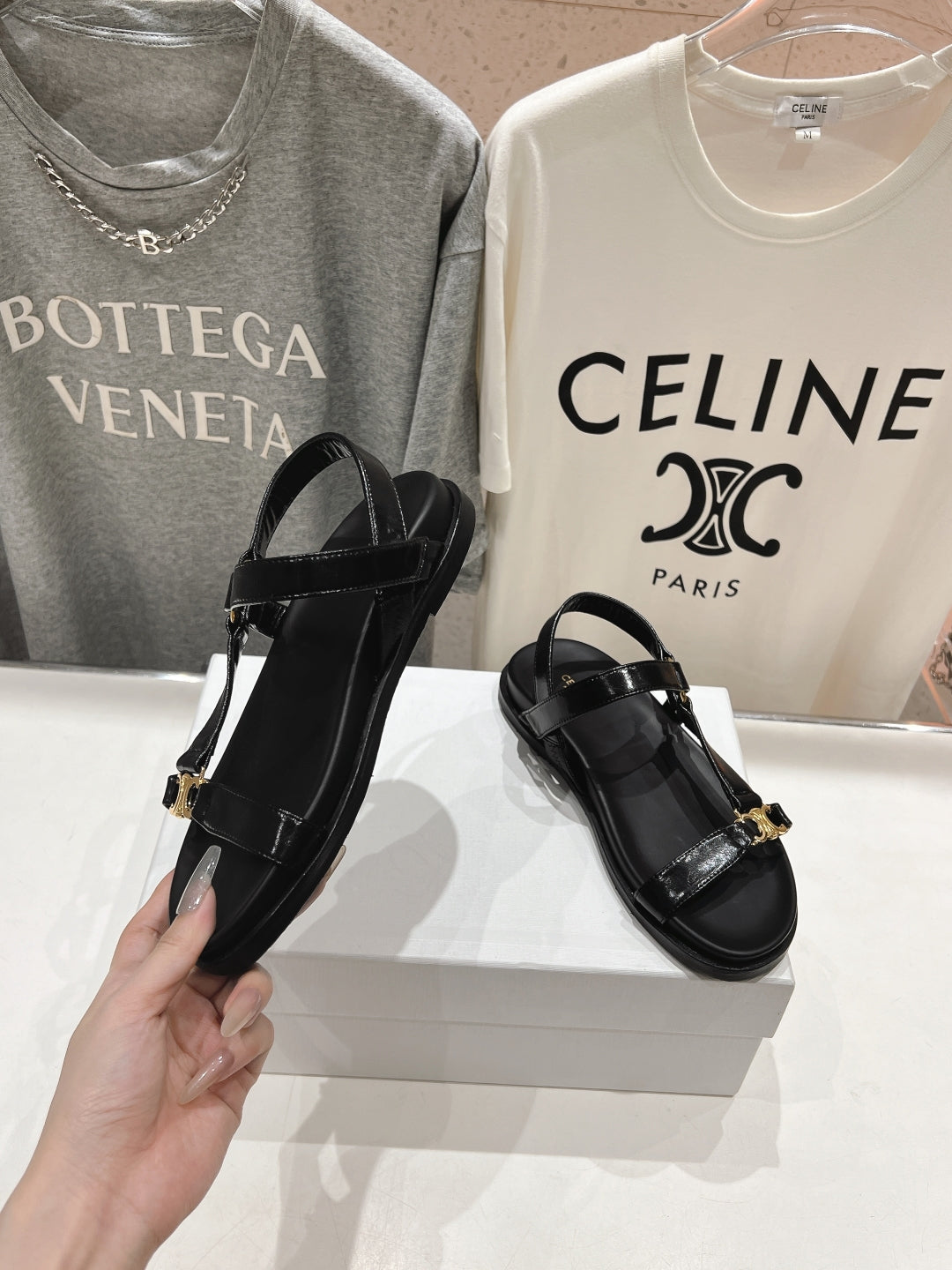CELINE MAUD SANDAL WITH TRIOMPHE BLACK COWHIDE 236755