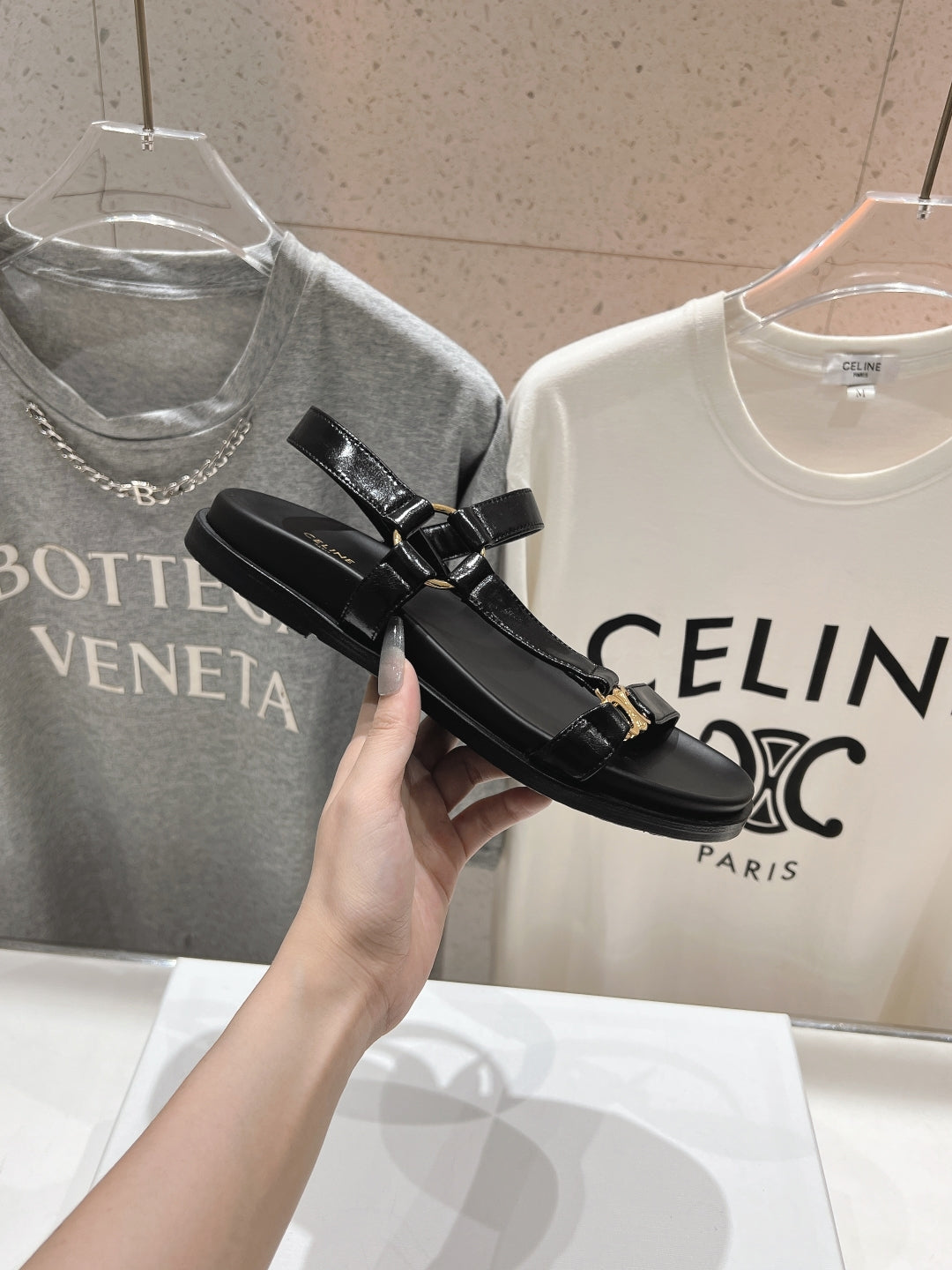 CELINE MAUD SANDAL WITH TRIOMPHE BLACK COWHIDE 236755