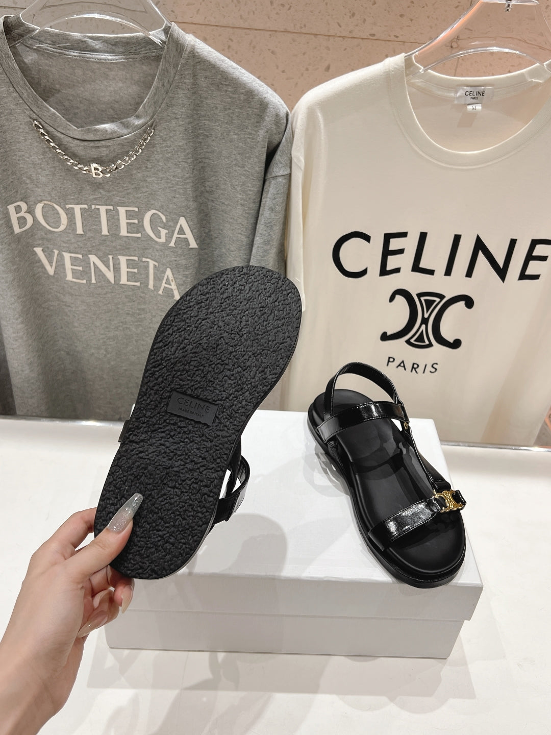 CELINE MAUD SANDAL WITH TRIOMPHE BLACK COWHIDE 236755