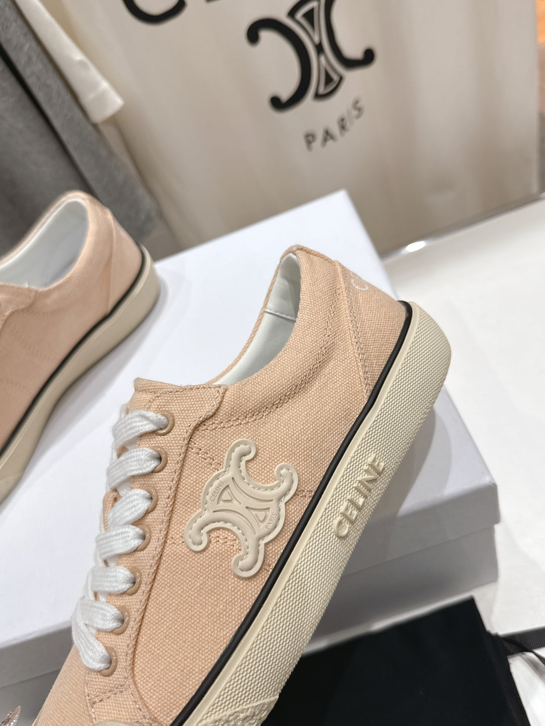 CELINE 25C Sneaker Sofr Apricot Canvas 236759