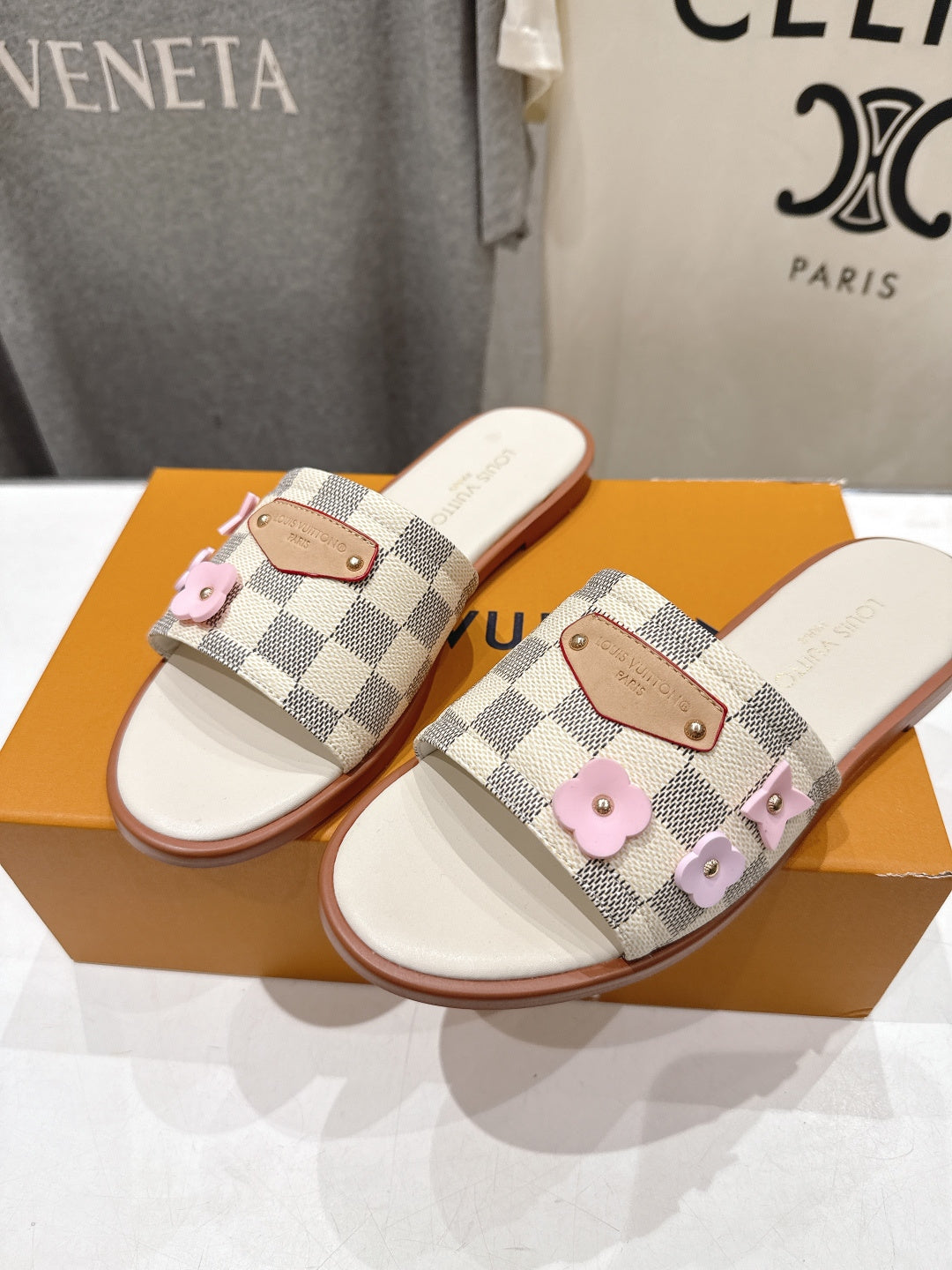 Louis Vuitton 2026 Slippers Woven Sheepskin 794140