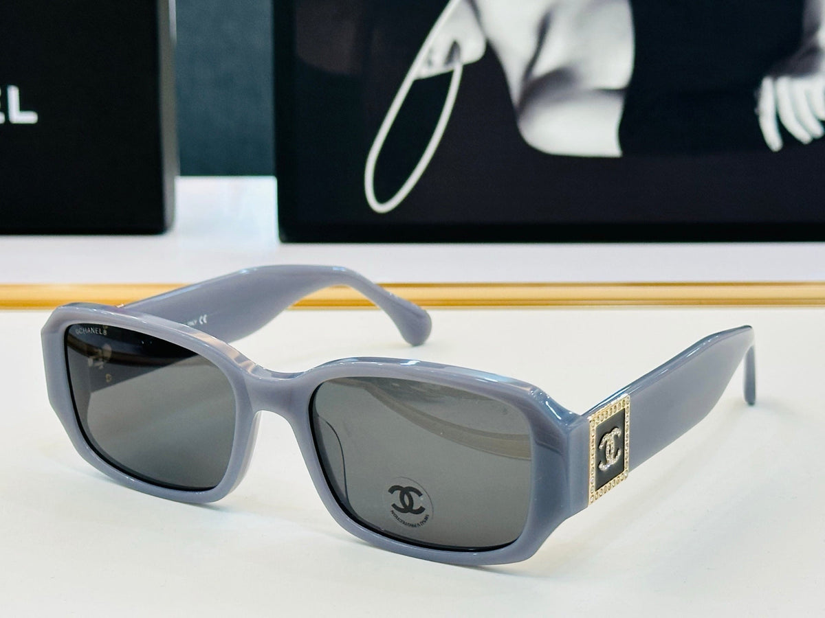 Chanel Sunglasses 652617