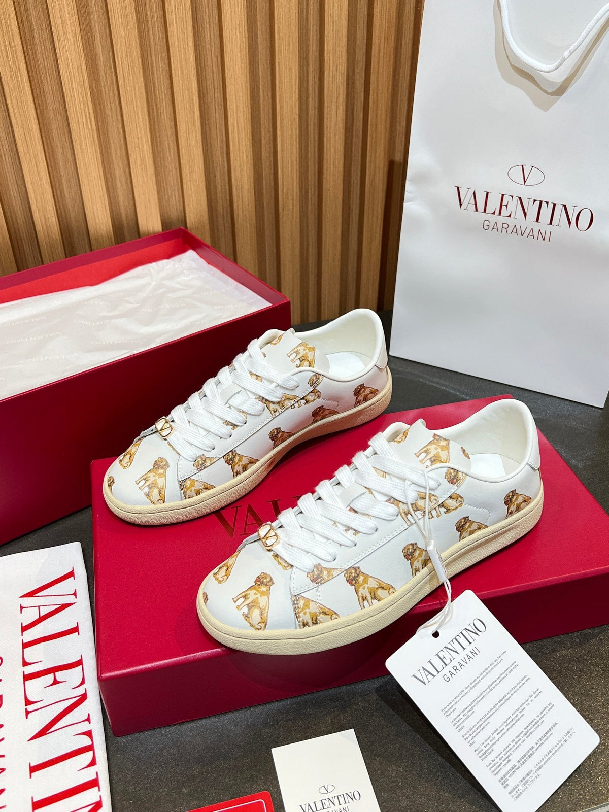 VT 25S  Casual Sneakers  White Yellow Cowhide 563089