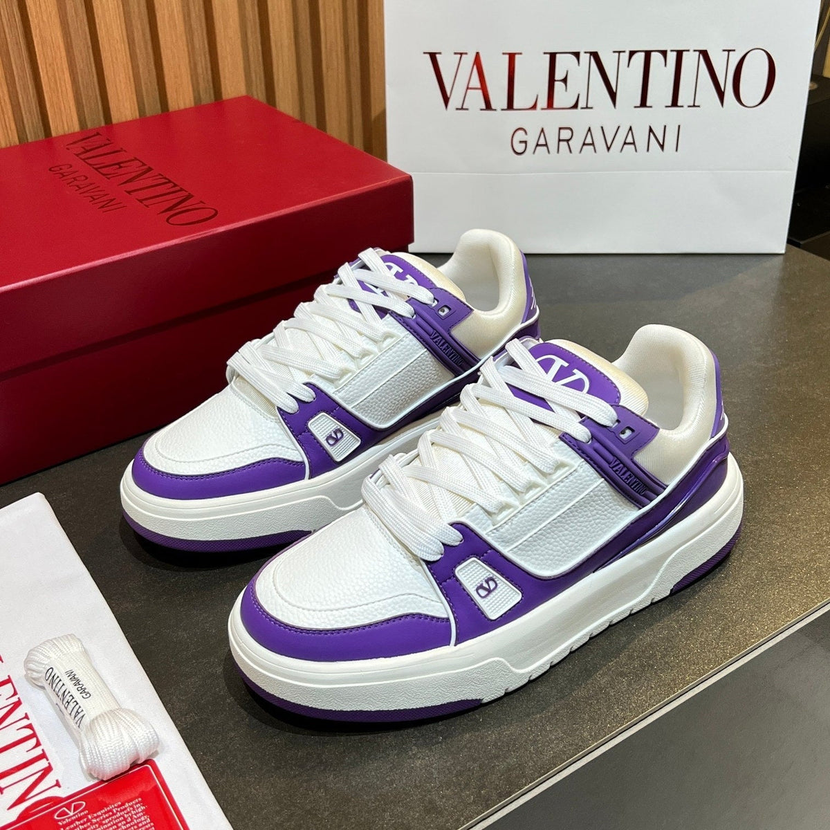 VT 25S Couple Sneakers White Purple Calfskin Suede 563108