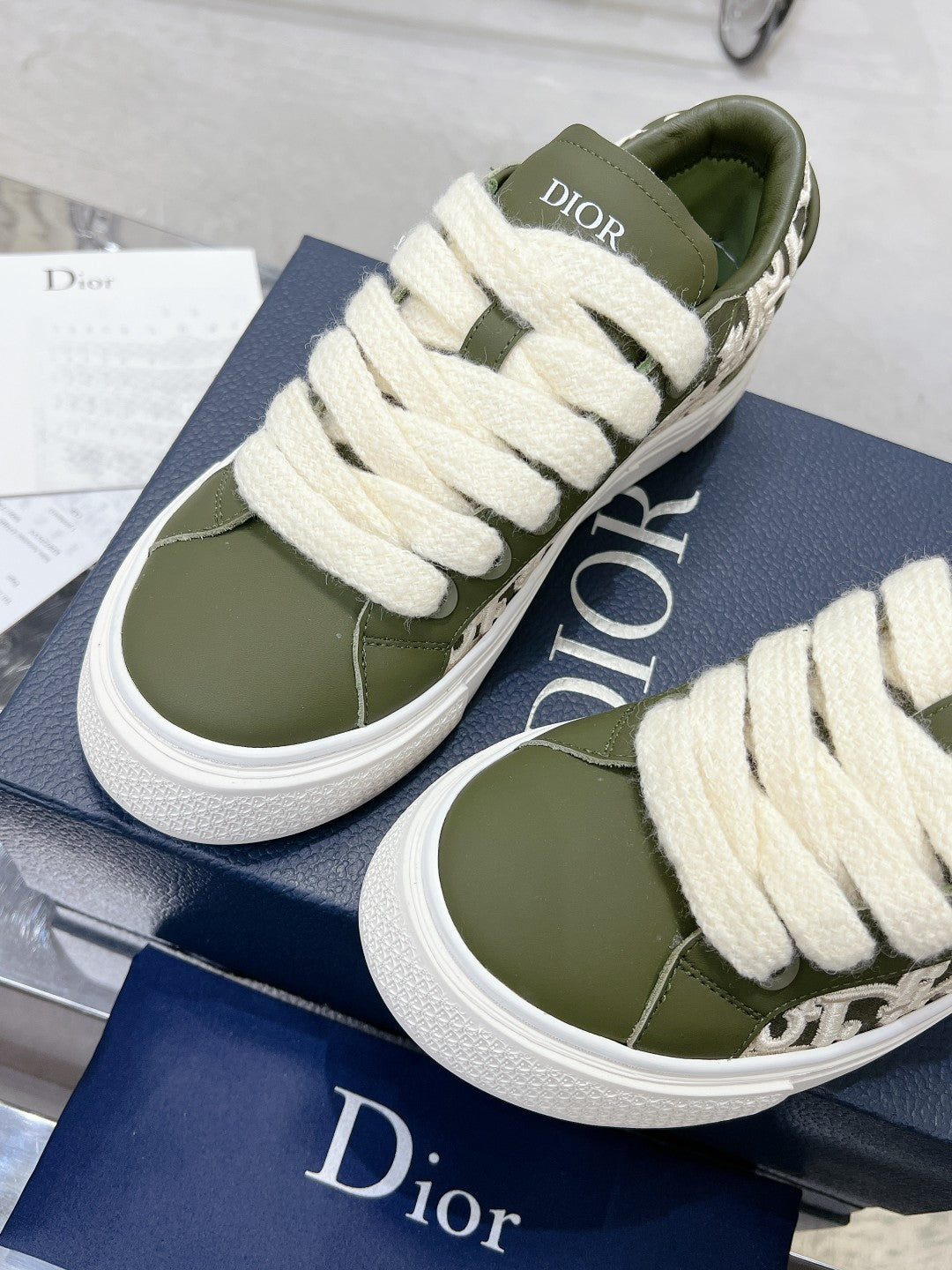 CD B33 Sneaker 30mm In Moss Green Calfskin  100664
