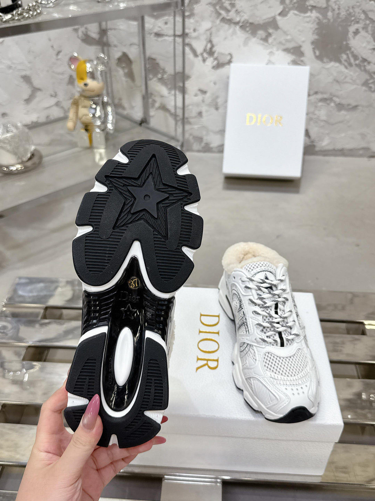Dior 25 Chrono Sneakers White Black Mesh Calfskin 530324