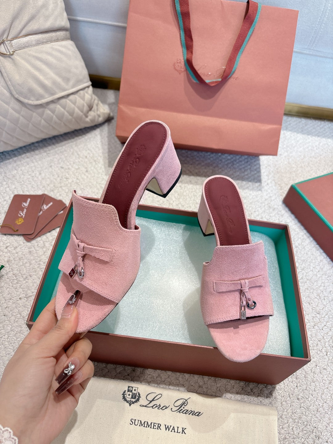 LP 25 Summer Charm Sandal 55 Pink Suede