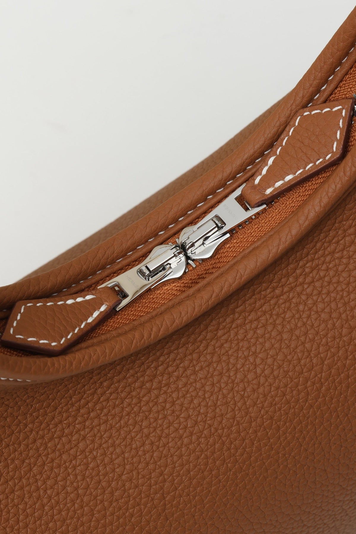 High-end Hermes 2026 Massai Cut 32 Bag Togo Leather