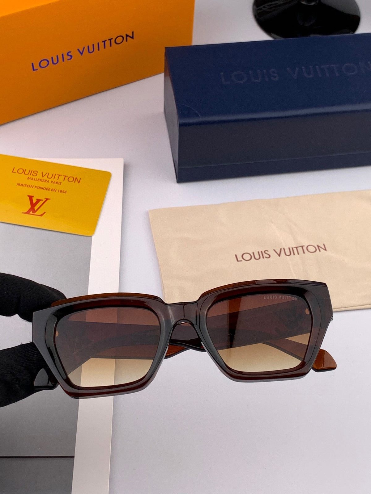 SQUARE SUNGLASS L26900 IN ACETATE