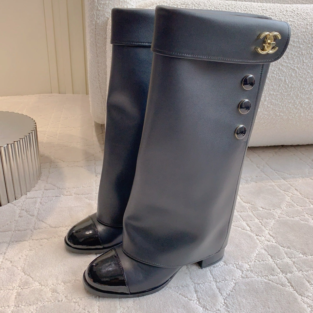 CC 25 Buttoned Boot Black Calfskin 516649
