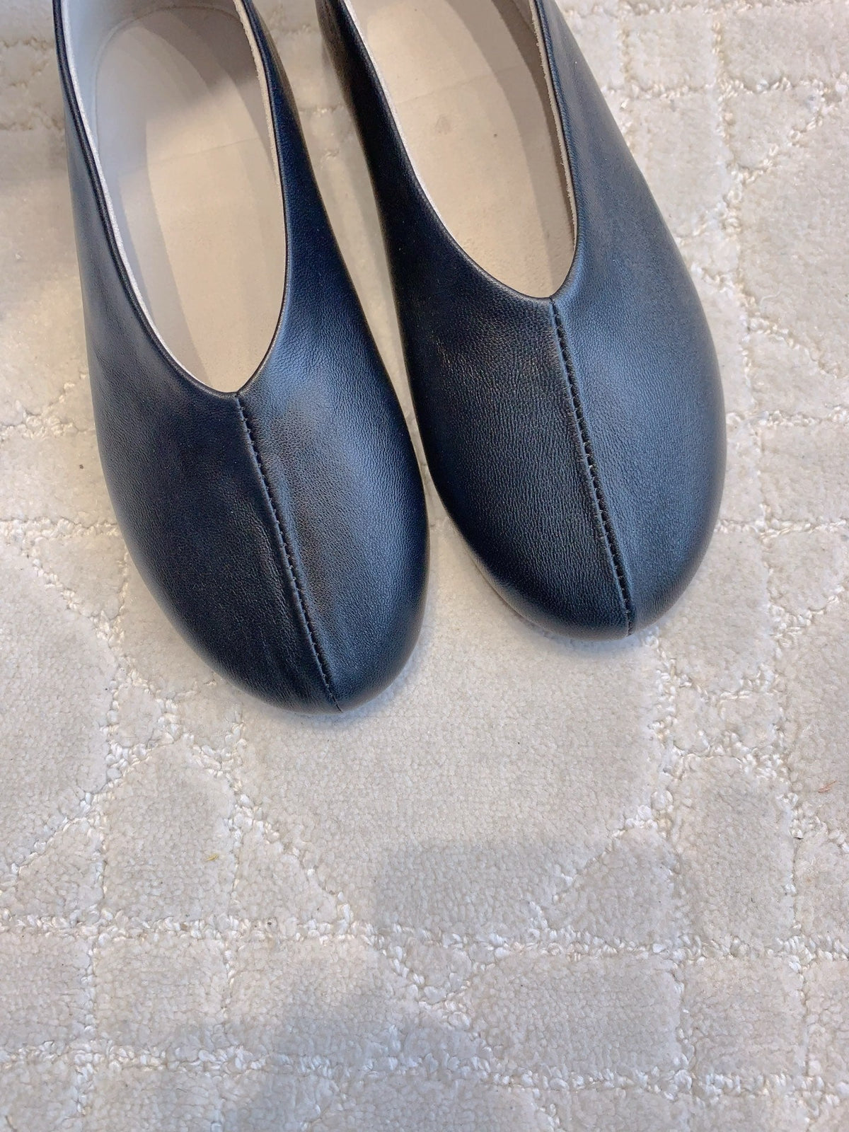 The Row 2025 Ballet Flat Black Sheepskin 557424