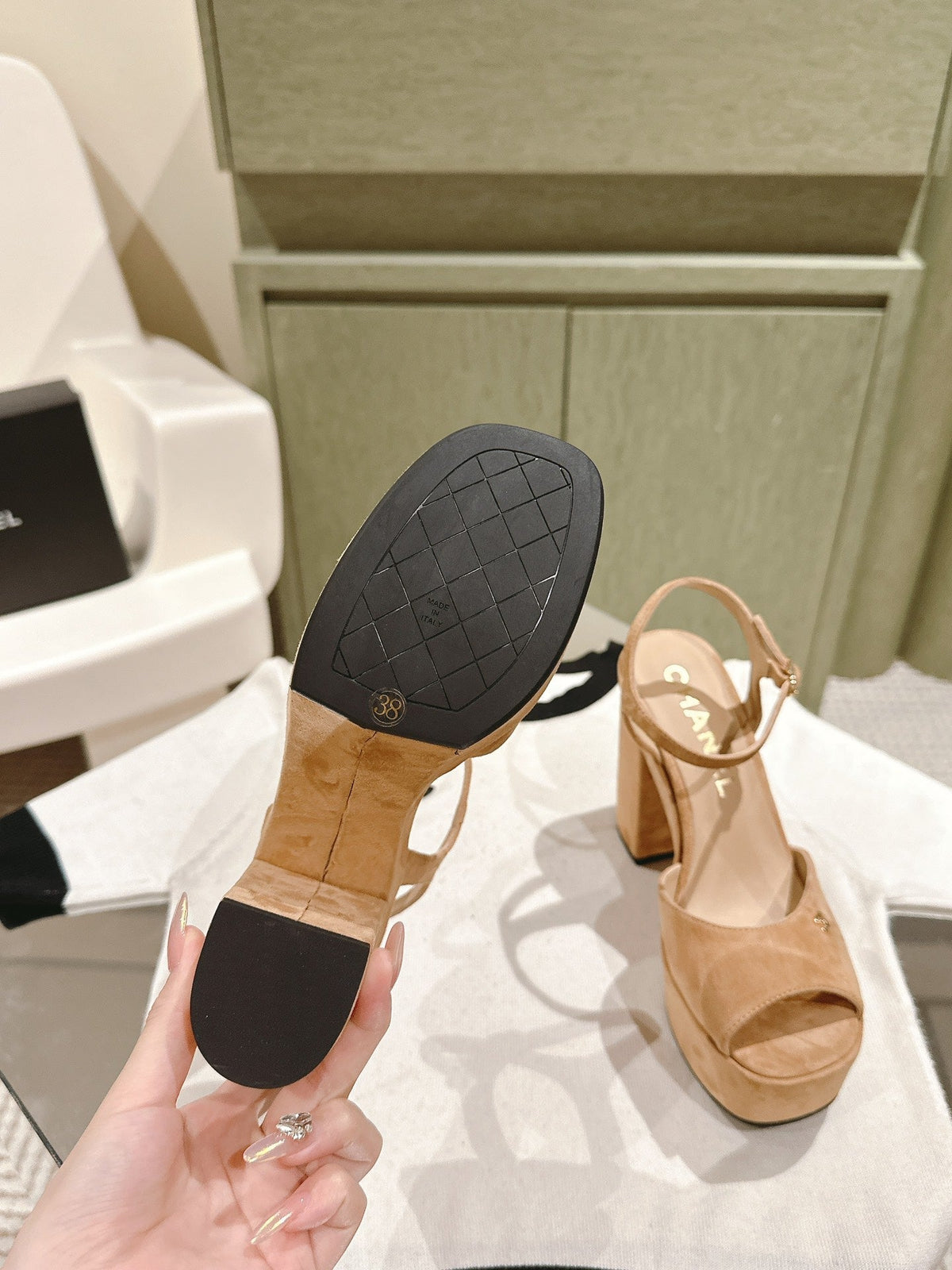 CC HIGH SANDAL PEACH PINK SUEDE CALFSKIN