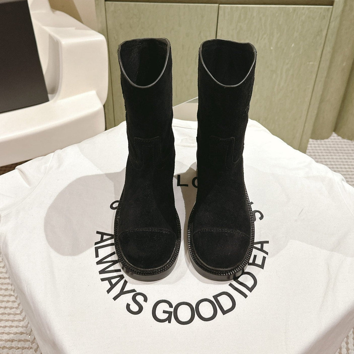 CC SHORT BOOTS BLACK SUEDE CALFSKIN