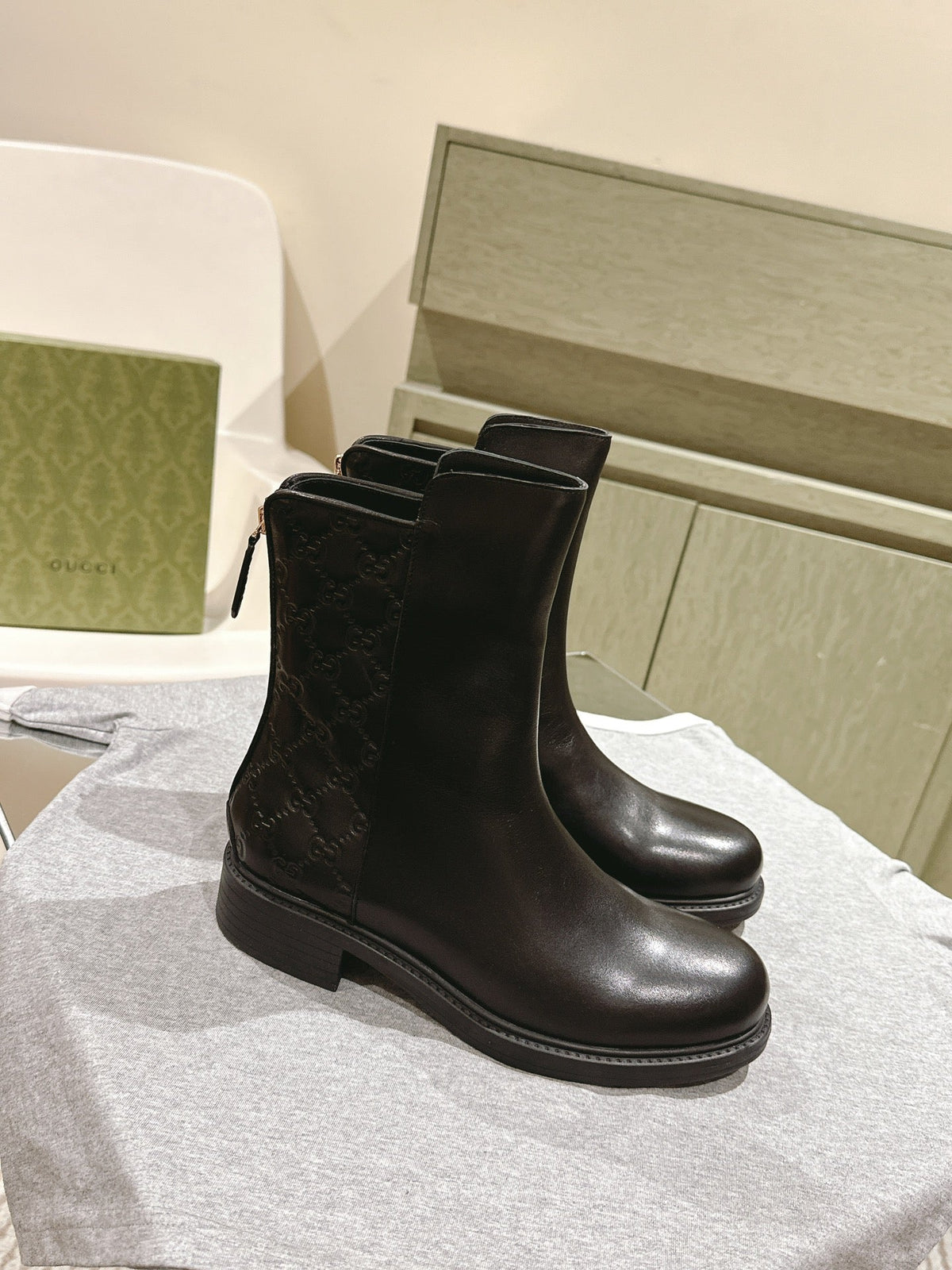 Gucci Riding Ankle Boot Black Sheepskin 484878