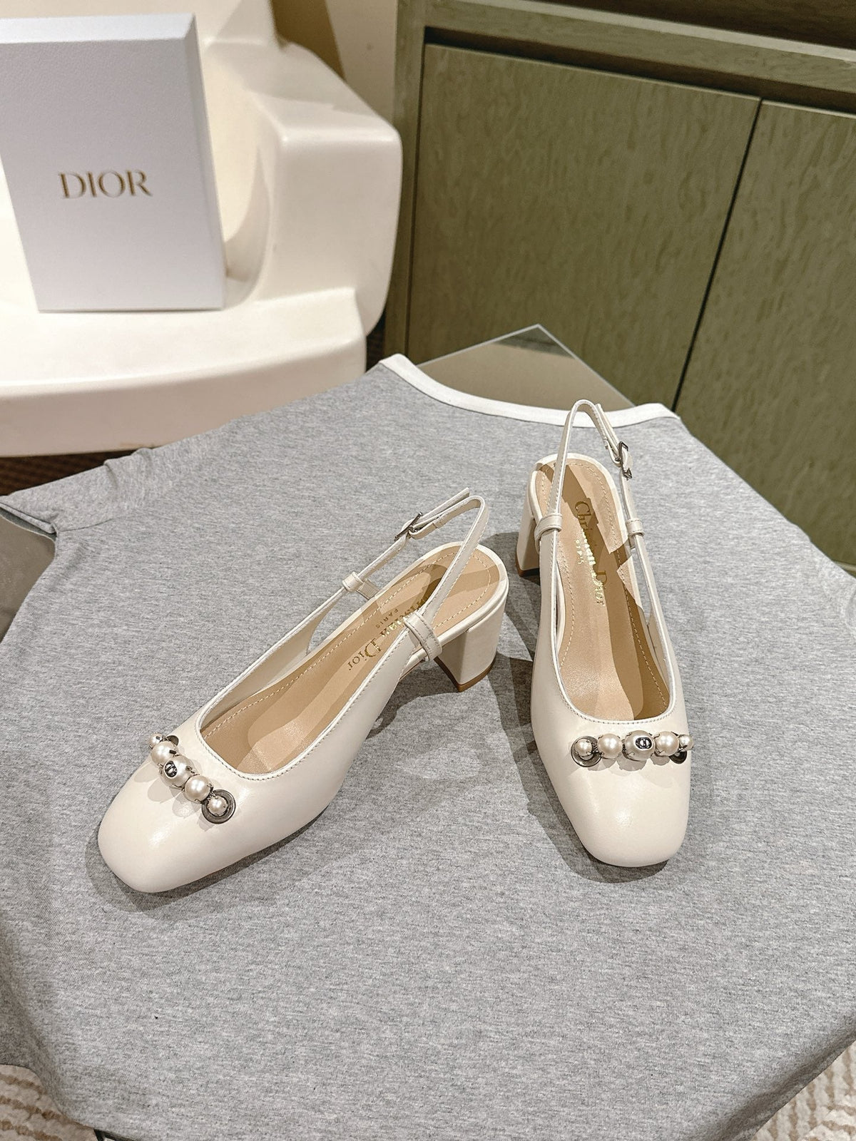 CD 25 Slingback Heels Cowhide 241760