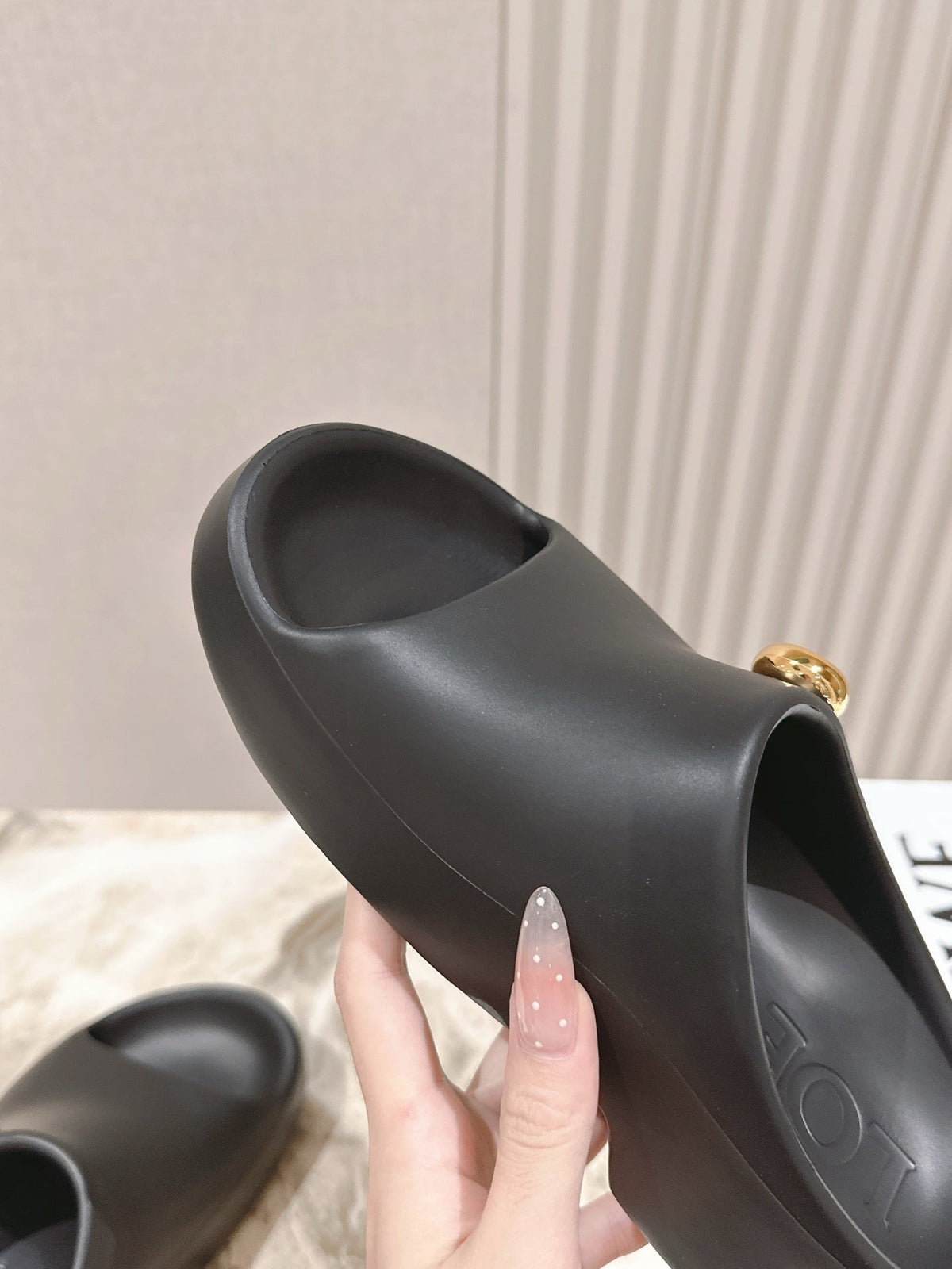 Loewe Foam Pebble Slide Black Rubber 306796