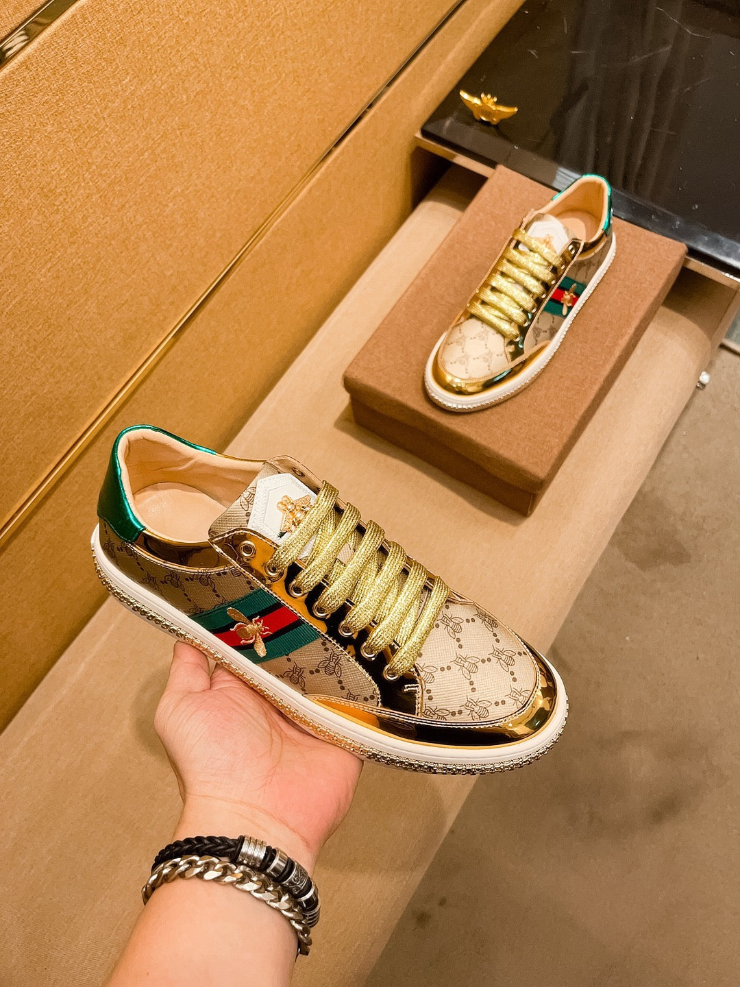 GG Men's Sneaker Gold Canvas 729098
