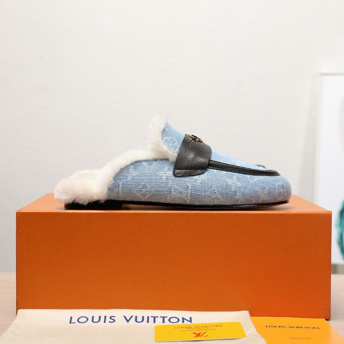 LV 25C Flat Mule Blue Pastel Monogram Denim Fabric With white fleece 218298
