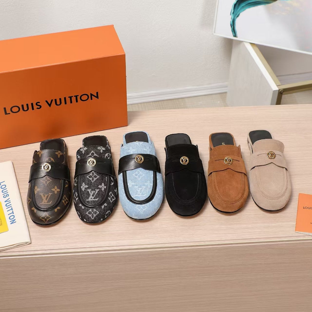 LV 25C Flat Mule Black Suede 218313