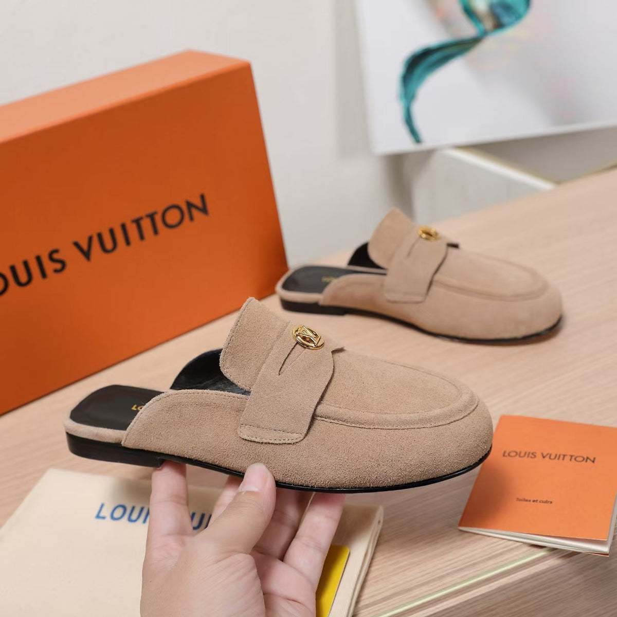 LV 25C Flat Mule Cream Suede 218312